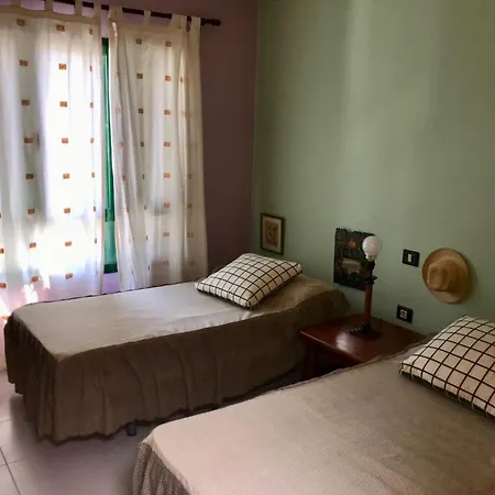 Casa Palmeras Costa * コスタ・テギセ